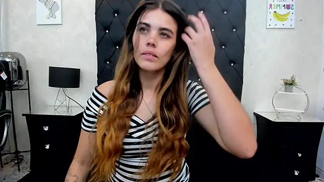 Snapshot of isabel_09 chatting on 05-14-26, 08:06 isabel 09 online show from 05-14-26, 08:06
