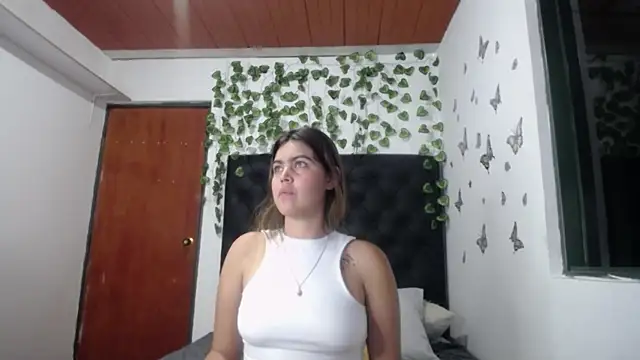 isabel 09 online show from 10-08-25, 02:46