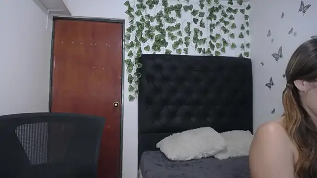 isabel 09 online show from 10-30-25, 04:00