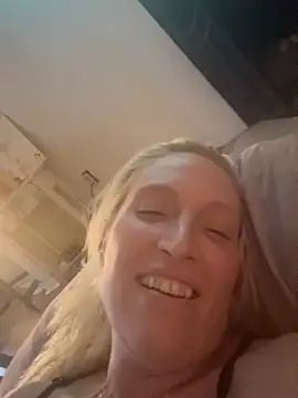 Snapshot of JemTastic chatting on 09-20-25, 07:19 JemTastic online show from 09-20-25, 07:19