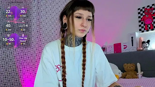 LilithPoison online show from 02-12-26, 06:07