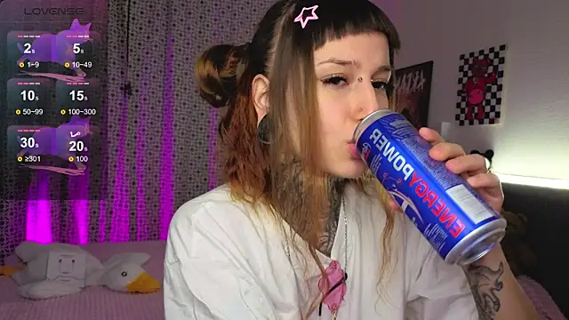 Snapshot of LilithPoison chatting on 11-07-25, 06:12 LilithPoison online show from 11-07-25, 06:12