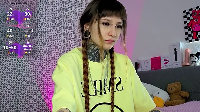 LilithPoison online show from 02-01-26, 06:06