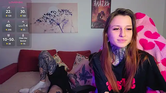 Snapshot of LilithPoison chatting on 09-14-25, 03:51 LilithPoison online show from 09-14-25, 03:51