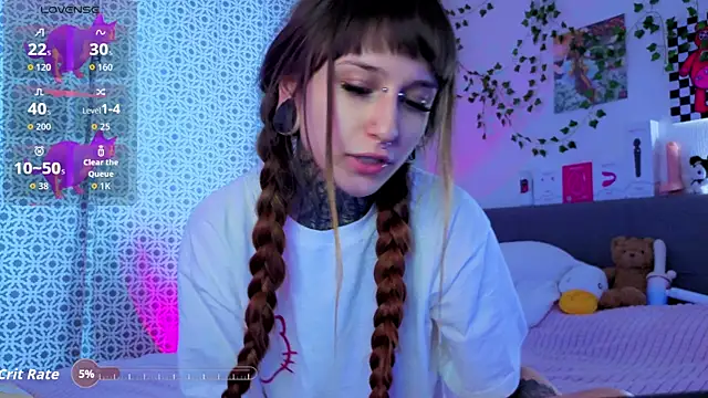 Snapshot of LilithPoison chatting on 04-26-26, 06:11 LilithPoison online show from 04-26-26, 06:11