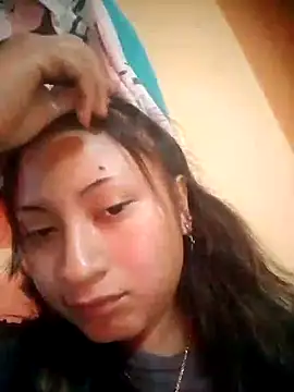 Snapshot of Morella_14 chatting on 10-15-25, 04:15 Morella 14 online show from 10-15-25, 04:15