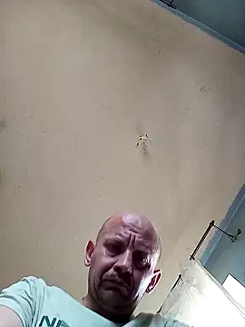 Jarektchurzewski online show from 04-04-26, 02:45