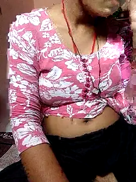 Snapshot of Hot_sundri83838 chatting on 04-12-26, 07:33 Hot sundri83838 online show from 04-12-26, 07:33