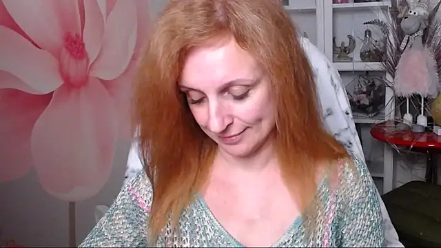 Snapshot of Venus_love1 chatting on 01-28-25, 09:50 Venus love1 online show from 01-28-25, 09:50