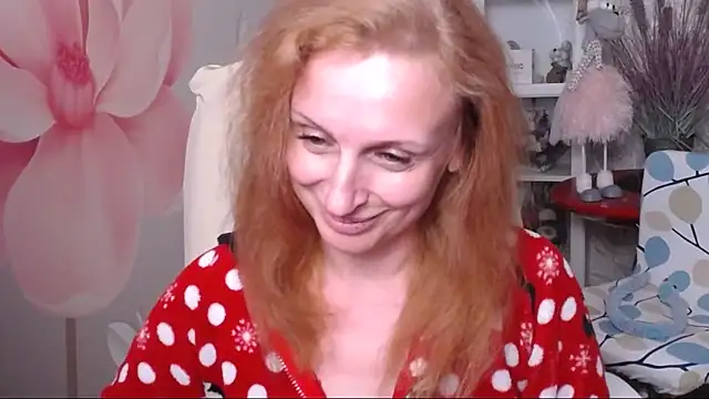 Snapshot of Venus_love1 chatting on 05-28-26, 04:57 Venus love1 online show from 05-28-26, 04:57