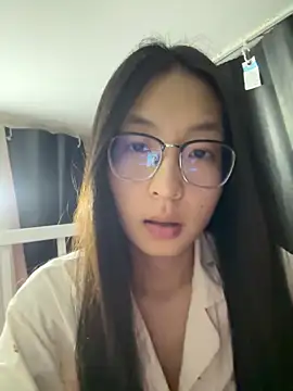 xiaobaimao6 online show from 12-21-25, 04:52