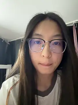 xiaobaimao6 online show from 11-25-25, 04:07