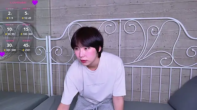 HeejinWang online show from 04-04-26, 08:37