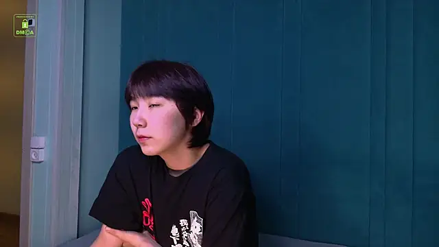 Snapshot of HeejinWang chatting on 04-22-26, 03:19 HeejinWang online show from 04-22-26, 03:19