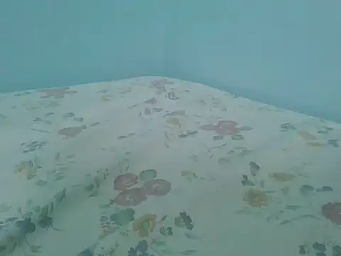 Snapshot of Naughty_queen20 chatting on 02-20-26, 07:21 Naughty queen20 online show from 02-20-26, 07:21