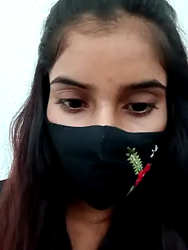 Snapshot of Aaisha-16 chatting on 10-10-25, 01:28 Aaisha-16 online show from 10-10-25, 01:28