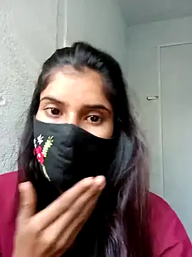 Snapshot of Aaisha-16 chatting on 10-18-25, 02:02 Aaisha-16 online show from 10-18-25, 02:02