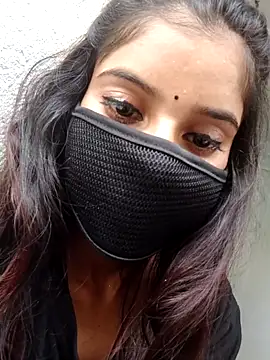 Snapshot of Aaisha-16 chatting on 09-22-25, 01:33 Aaisha-16 online show from 09-22-25, 01:33