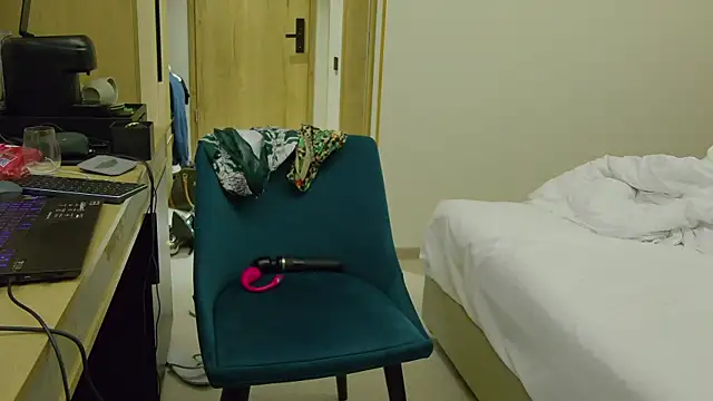 LustfulSin  online show from 11-01-25, 10:14