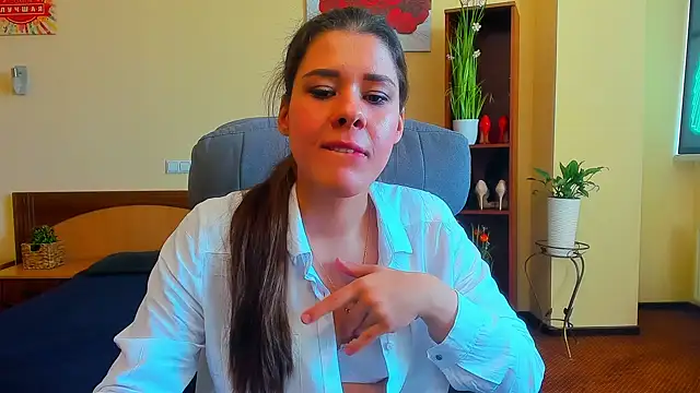 Joannia online show from 09-23-25, 07:04