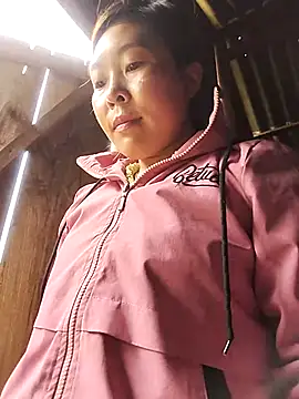 Snapshot of Siathong chatting on 09-19-25, 07:56 Siathong online show from 09-19-25, 07:56