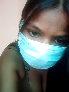 Snapshot of sarra20 chatting on 09-15-25, 04:13 sarra20 online show from 09-15-25, 04:13