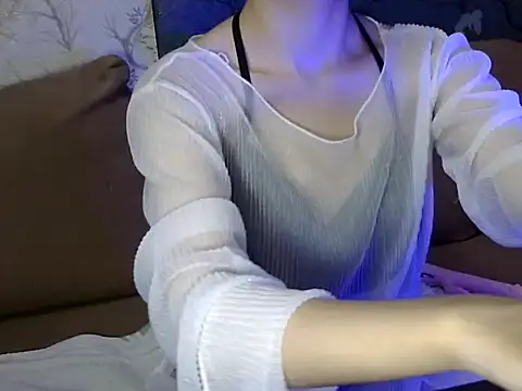 Snapshot of Seradang chatting on 09-17-25, 04:09 Seradang online show from 09-17-25, 04:09