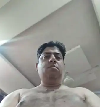 Snapshot of Love40777 chatting on 02-23-26, 09:15 Love40777 online show from 02-23-26, 09:15