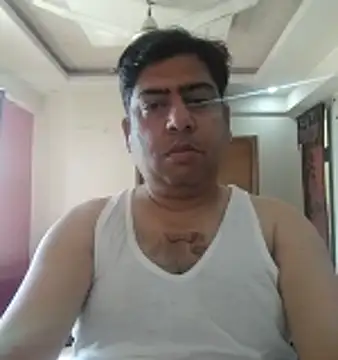 Snapshot of Love40777 chatting on 02-15-26, 06:36 Love40777 online show from 02-15-26, 06:36