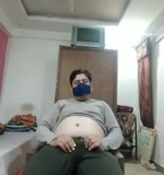 Snapshot of Love40777 chatting on 02-05-26, 07:21 Love40777 online show from 02-05-26, 07:21