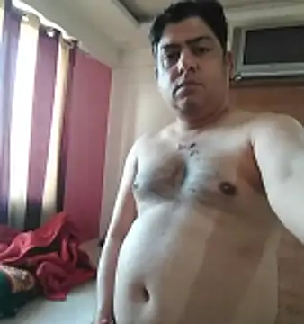 Snapshot of Love40777 chatting on 02-26-26, 02:55 Love40777 online show from 02-26-26, 02:55