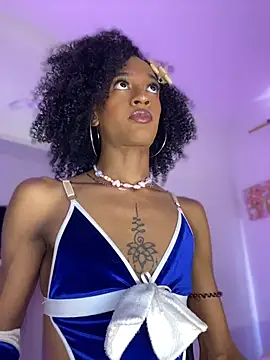 Snapshot of Mia_royal chatting on 05-10-26, 02:30 Mia royal online show from 05-10-26, 02:30