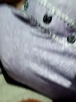 Snapshot of Mmm143 chatting on 02-05-26, 06:15 Mmm143 online show from 02-05-26, 06:15