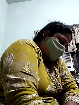 Snapshot of Mmm143 chatting on 02-01-26, 07:45 Mmm143 online show from 02-01-26, 07:45