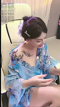 Snapshot of lulu5211 chatting on 10-20-25, 03:56 lulu5211 online show from 10-20-25, 03:56