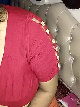 Snapshot of Chubby_bhabhi_ chatting on 10-06-25, 02:29 Chubby bhabhi online show from 10-06-25, 02:29