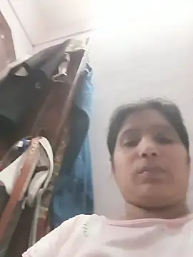 Snapshot of aliya-jaan71 chatting on 05-17-26, 06:24 aliya-jaan71 online show from 05-17-26, 06:24