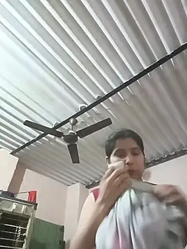 aliya-jaan71 online show from 06-24-26, 04:38