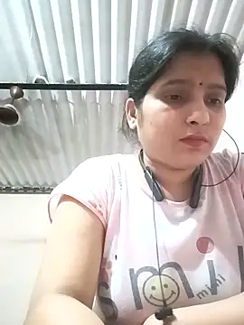 aliya-jaan71 online show from 04-26-26, 08:28