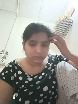 Snapshot of aliya-jaan71 chatting on 05-15-26, 07:06 aliya-jaan71 online show from 05-15-26, 07:06