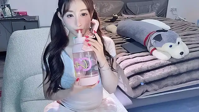 Snapshot of naiyaomeimei chatting on 11-01-25, 11:09 naiyaomeimei online show from 11-01-25, 11:09