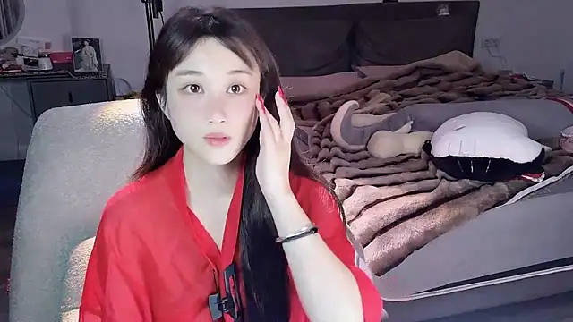 Snapshot of naiyaomeimei chatting on 09-27-25, 04:18 naiyaomeimei online show from 09-27-25, 04:18