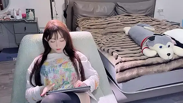 Snapshot of naiyaomeimei chatting on 09-26-25, 08:10 naiyaomeimei online show from 09-26-25, 08:10