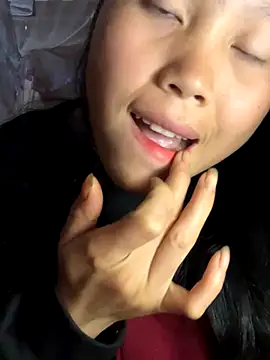 huong-18 online show from 12-18-25, 06:29