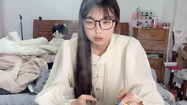 Akong11 online show from 11-28-25, 06:24