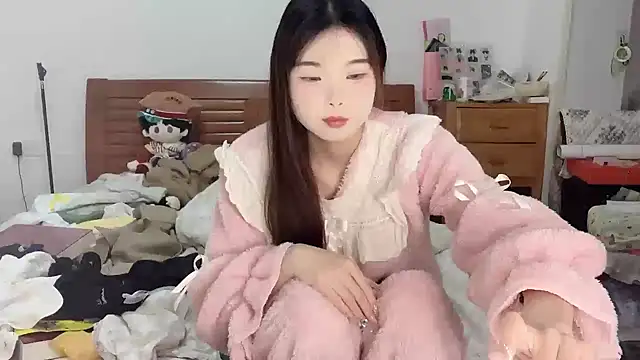 Akong11 online show from 10-25-25, 06:08