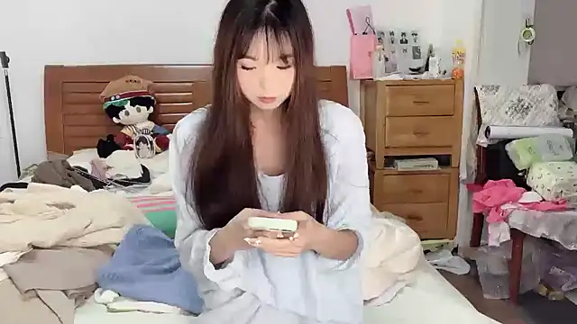 Akong11 online show from 09-24-25, 05:19