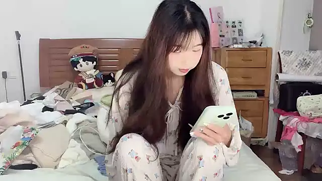 Akong11 online show from 09-30-25, 03:29