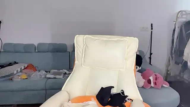 Akong11 online show from 02-05-26, 04:30