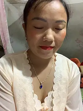 Snapshot of _losrt_cherry_ chatting on 10-22-25, 02:05 losrt cherry online show from 10-22-25, 02:05